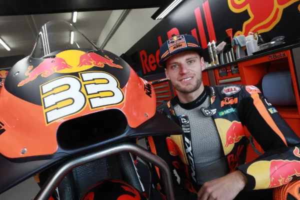 FOR SOCIAL20 brad binder joins in the fast lane podcast