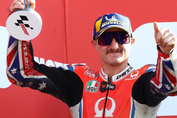 FOR SOCIAL20 Heartbreak for Miller as he misses out