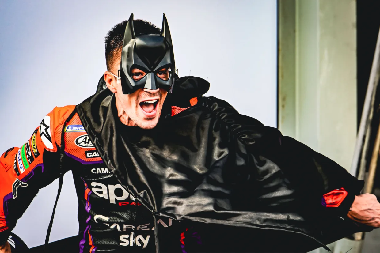 FOR HEADERS23 five to follow whos favourite for the island G4