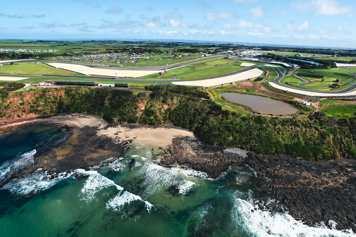 The Island Aerial